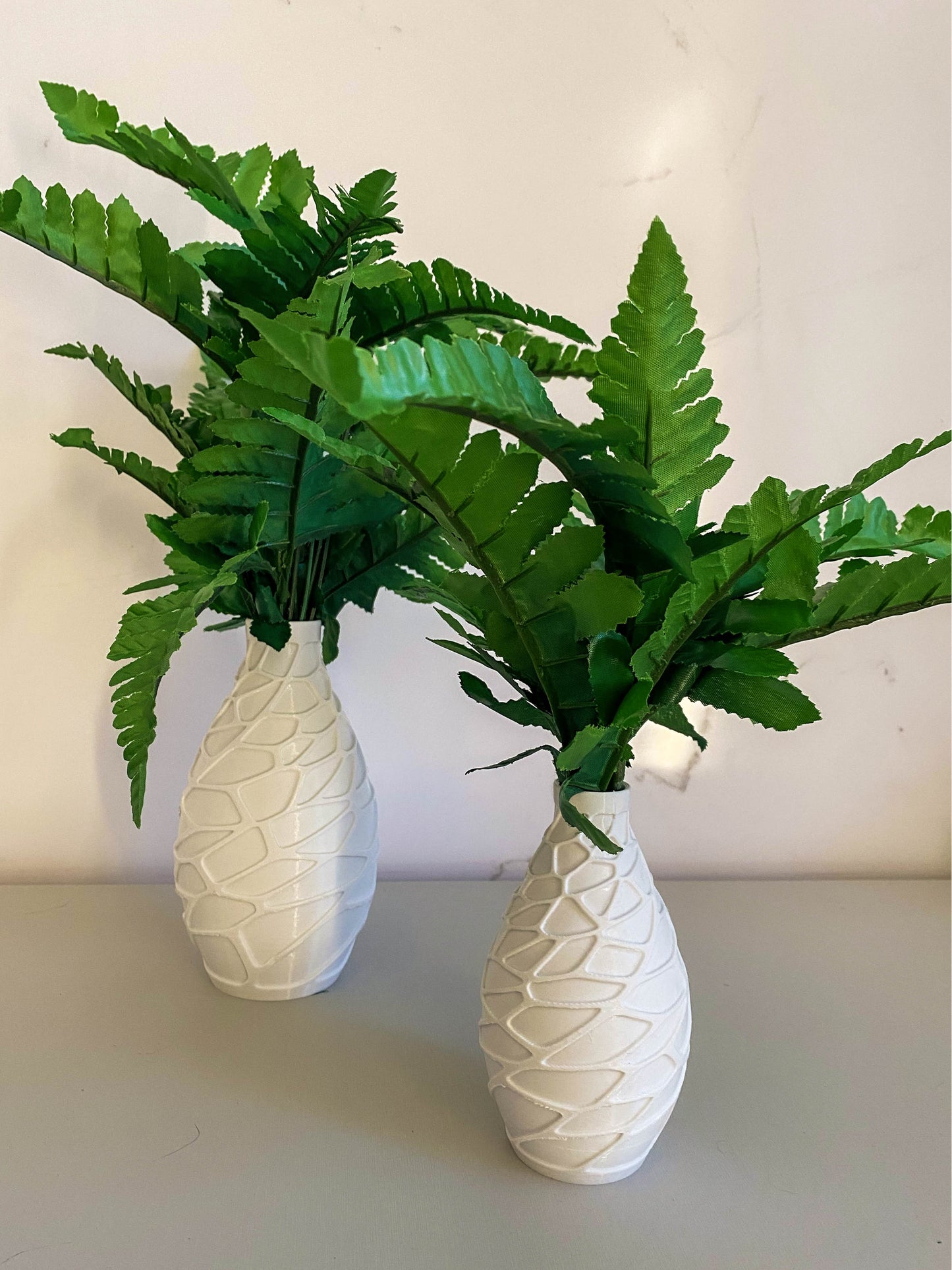 Vaso Esculpido com Silhueta Elegante