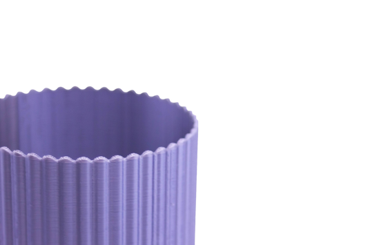 Vaso Cilíndrico com Ranhuras Modernas
