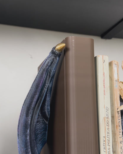 Aparador de Livros - Guardião Dracônico